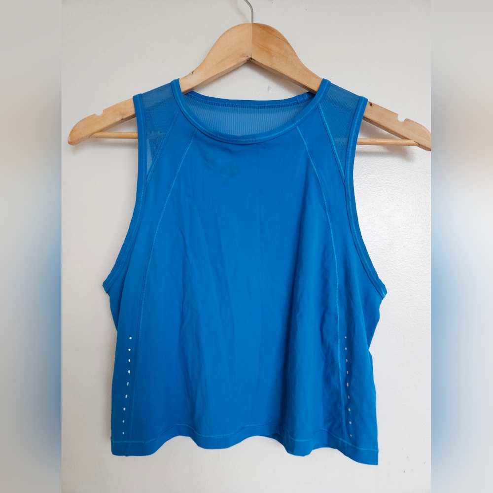 EUC Lululemon Sculpt Cropped Tank, Poolside, Size 4